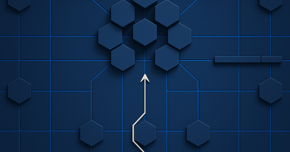 Composição em plano aéreo com uma grade de nós hexagonais em azul marinho, representando uma rede de carreira e progresso em marketing multinível